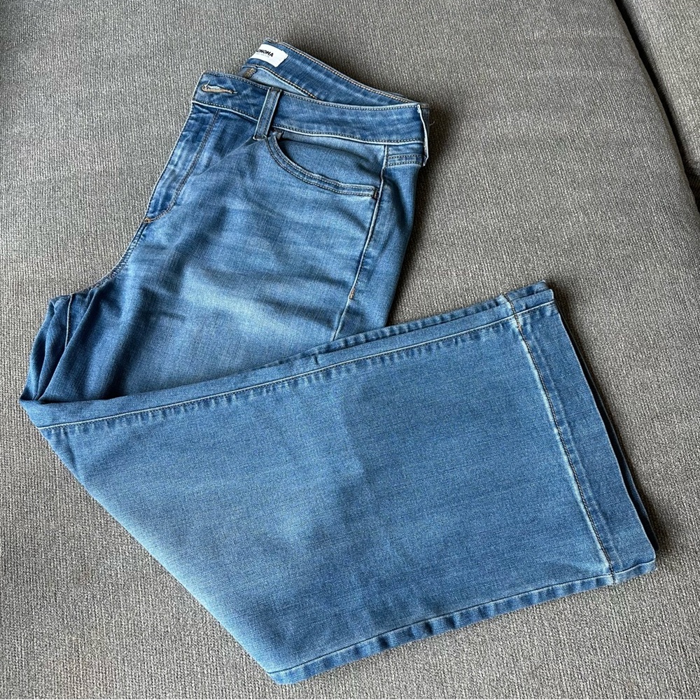 Wide Leg Crop Jeans